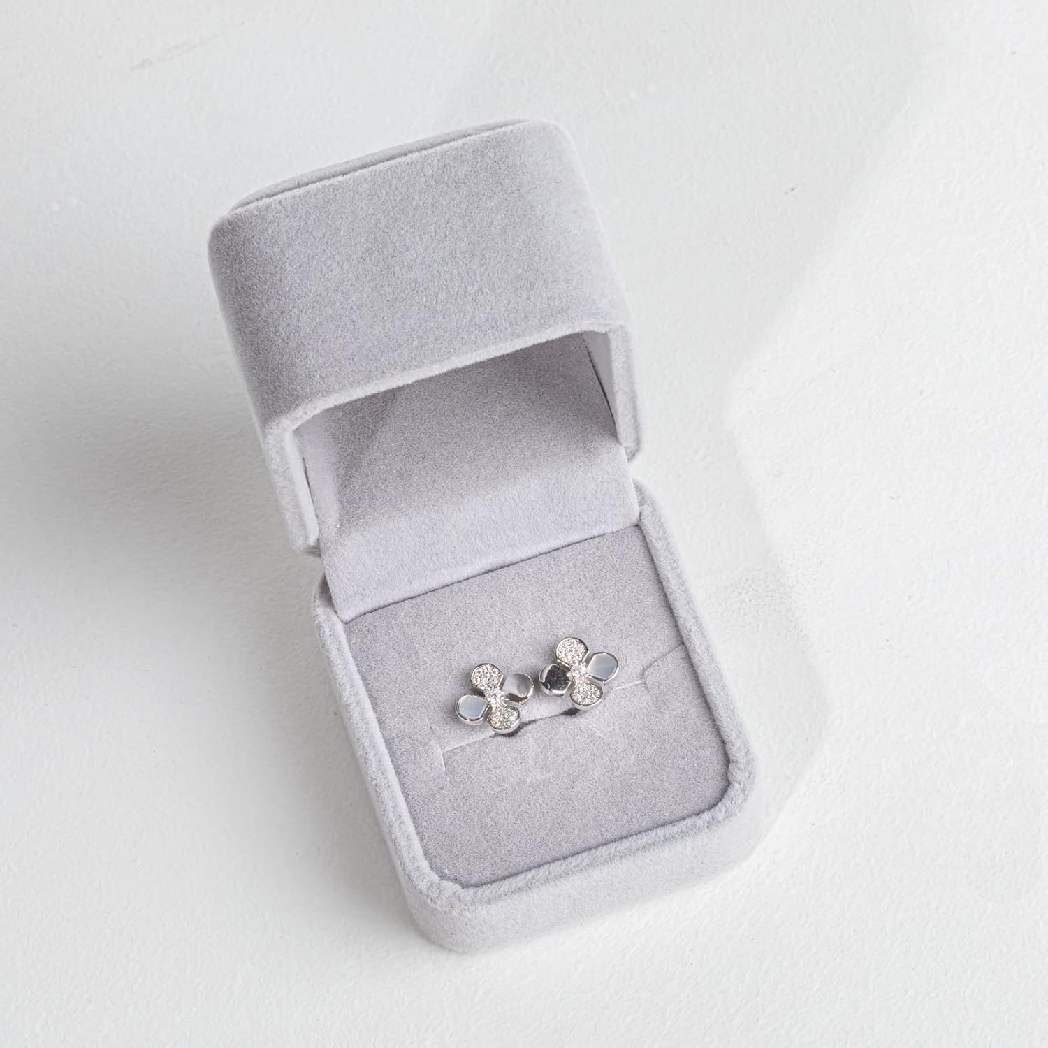 925 Sterling Silver Stud Earrings Four-leaf Clover Clover Flower Stud Earrings Ladies Four-leaf Clover Earrings Good Luck Clover for Ladies Valentine's Day Gift - Image 2