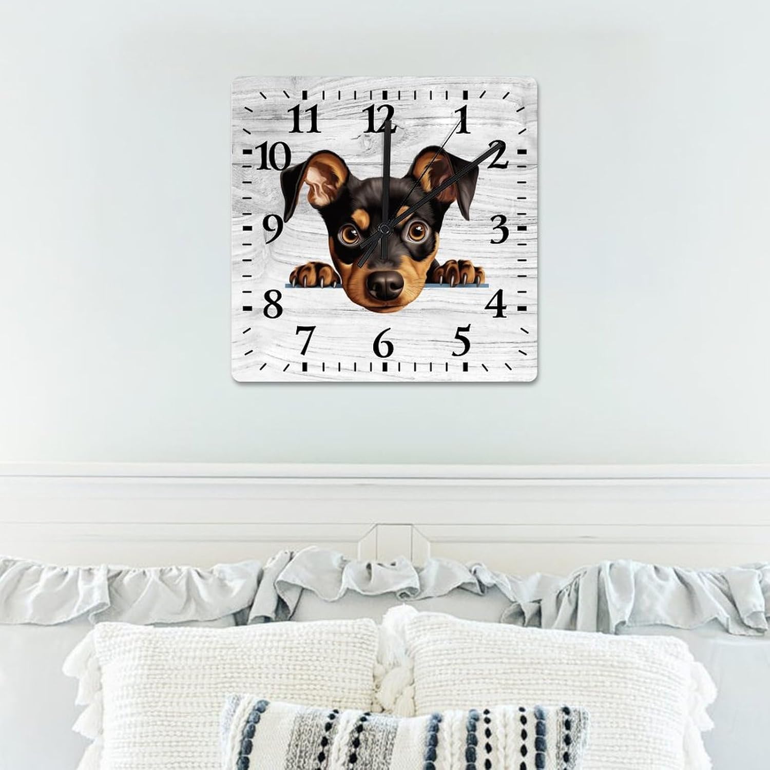 German Pinscher Wall Clock Dog Mom Gift Wooden Wall Clocks Battery Operated 15 Inch Non-Ticking Retro Cabin Wall Decor for Kitchen Bedroom Living Room Office
