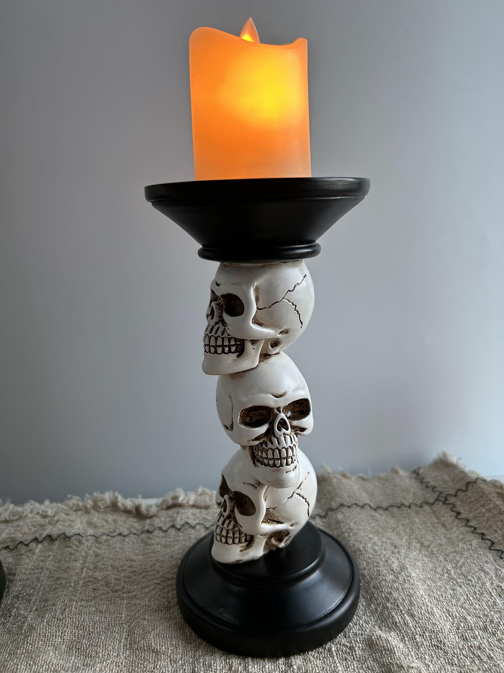 Halloween czarny świecznik filarowy, 3 czaszki, szkielet, upiorny dekoracja, świecznik, czarne stożkowe świeczniki, na Halloween, Boże Narodzenie, kominek, kominek, gotycka, dekoracja,