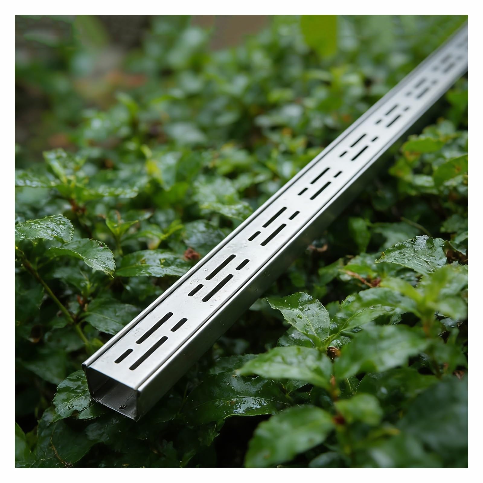 GLDYTVF 304 Stainless Steel Outdoor Drainage Grate Narrow Garden Drain Cover Linear Rainwater Channel Filter Outdoor Drainage Grid (H5*W10CM/H1.96*W3.94IN)