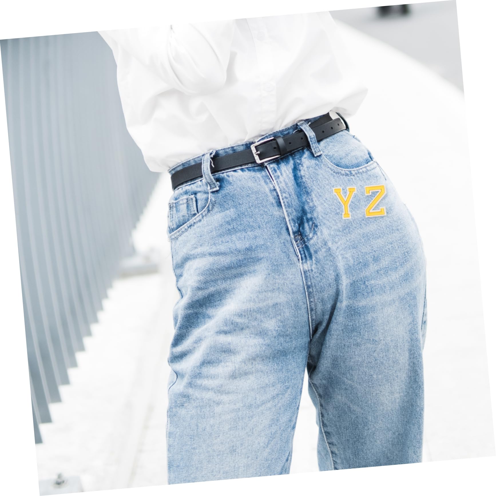 Gadpiparty 16 Set Toppe Ricamate con Alfabeto Termoadesivi per Decorare Abbigliamento Borse Shirt Facili da Applicare con Ferro o Cucire per Progetti Fai da Te e Riparazioni