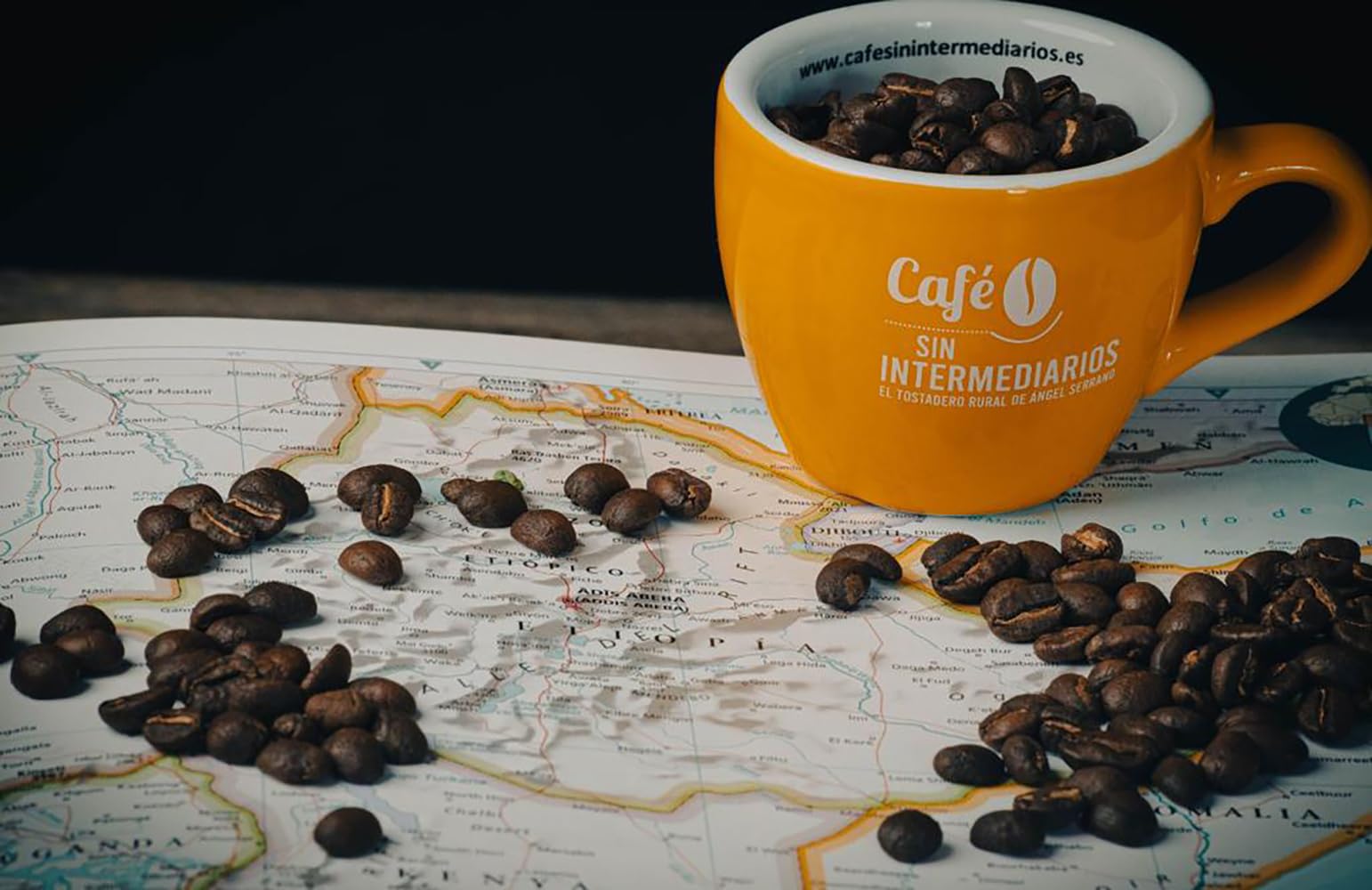 CAFE SIN INTERMEDIARIOS - Besos Café Colombia En Grano sin moler - Tostado Semanal - Envasado al envío - Intensidad de sabor media - Ideal para Café con Leche