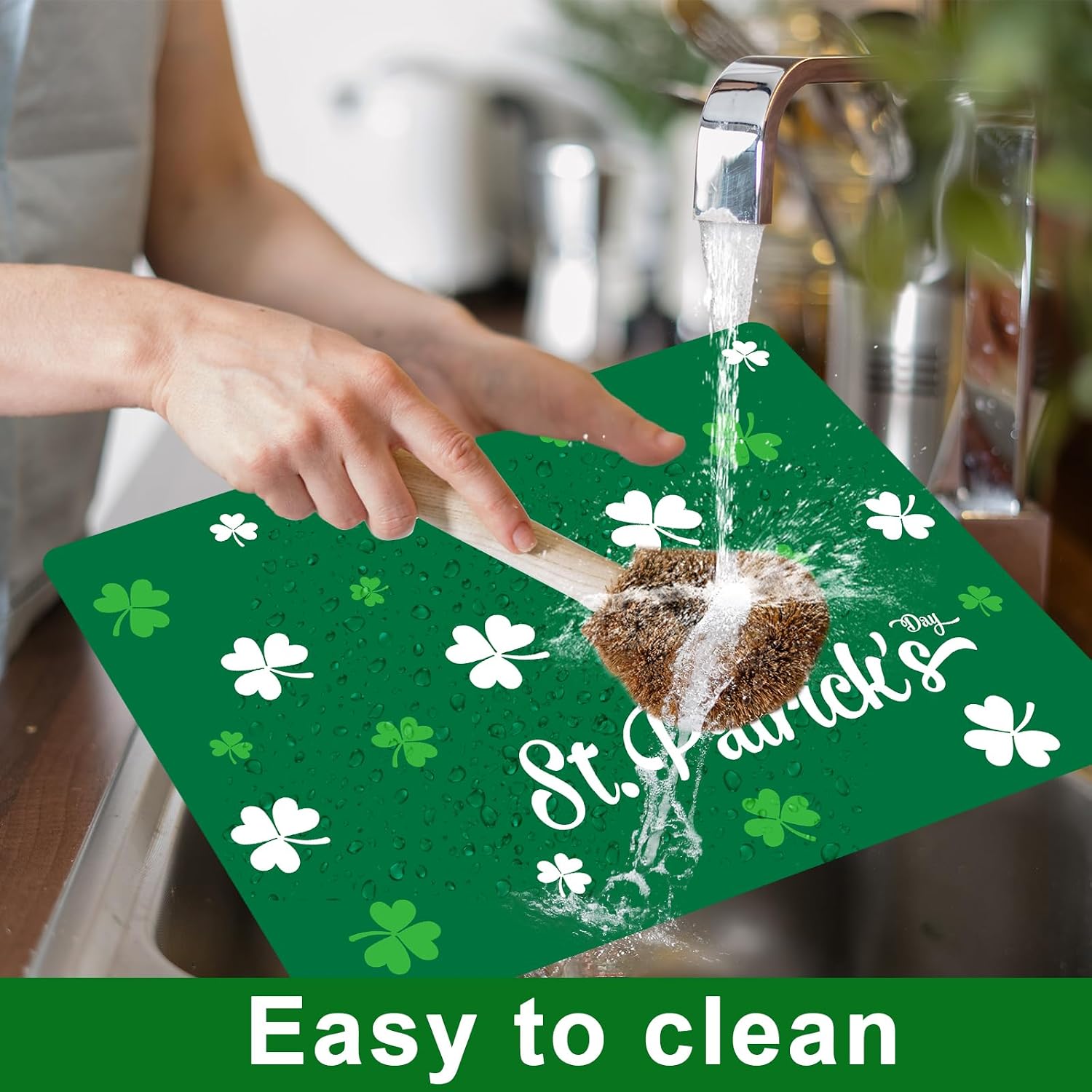 St. Patrick's Day Placemats Set of 6 Reusable Green Shamrock Plastic Table Mats Easy Clean Lucky Clover Place Mats Wipeable Spring Table Decoration for Indoor Outdoor Party Kitchen Dining