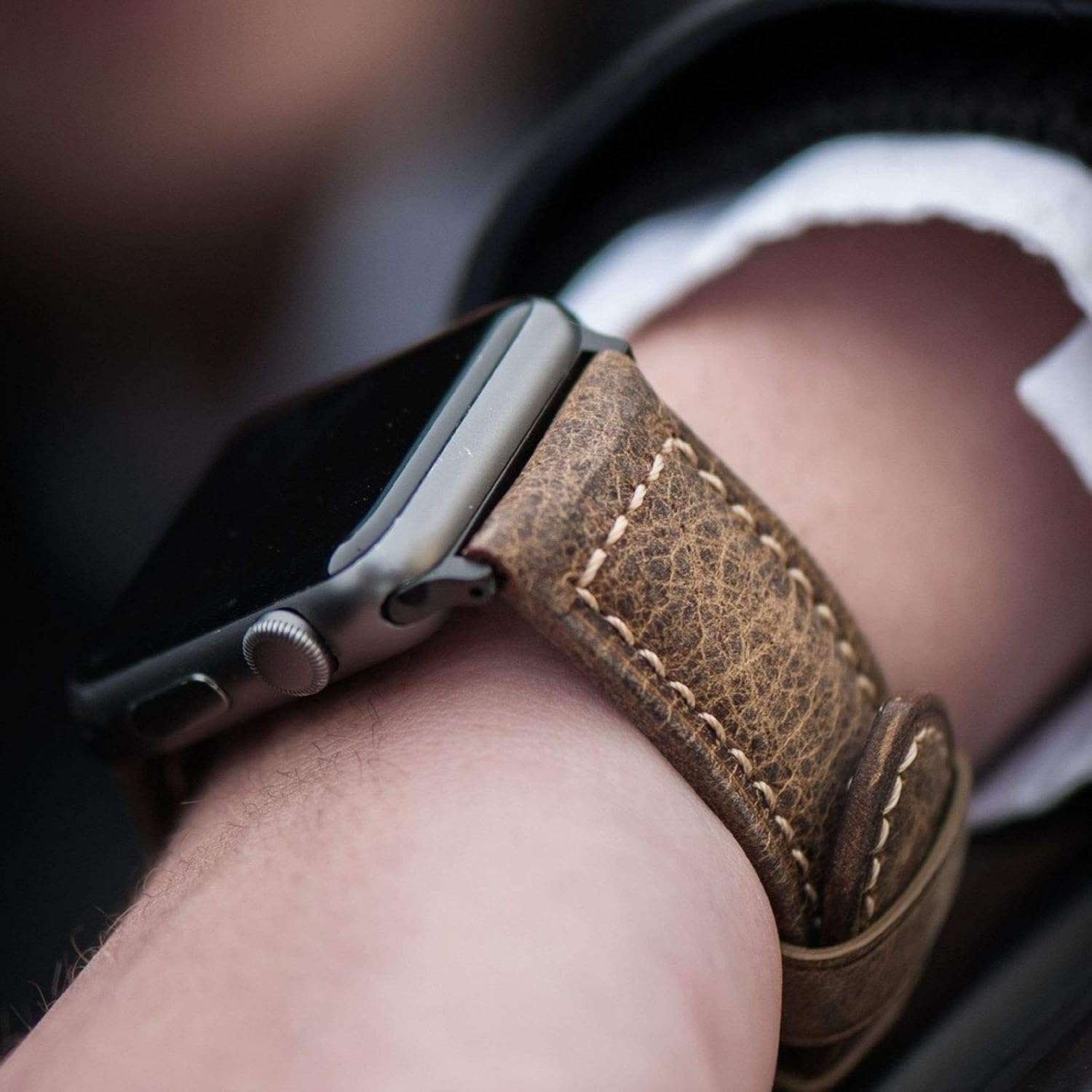 Bеѕt Cуbеr Dеаlѕ 🔥 Bullstrap Men’s Full-Grain Italian Leather Watch Band Compatible with Apple Watch Series 1-7, 41/40/38mm, Vintage with Black Hardware Buу 1 gеt 1 Bullstrap Men’s Full-Grain Italian Leather Watch Band Compatible with Apple Watch Series 1-7, 41/40/38mm, Vintage with Black Hardware
