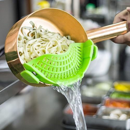 Vista 5 de Clip On Strainer Silicone Pots and Pans, AUOON Pasta Strainer Clip on Food Strainer for Meat Vegetables Fruit Silicone Kitchen Colander, Green Verde