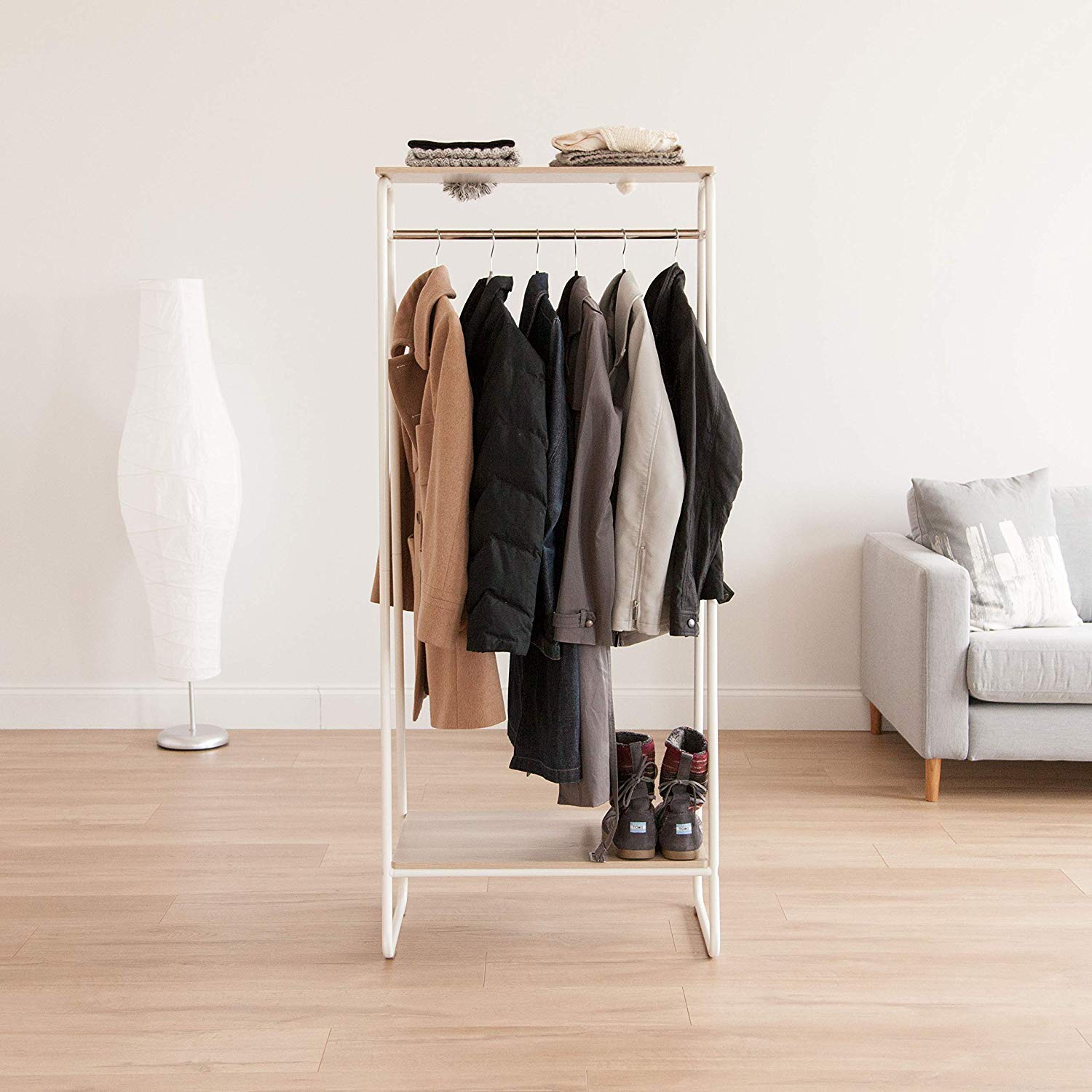 Iris Ohyama Appendiabiti in Metallo con Ripiano in Legno, 2 Livelli, Bianco, Design Moderno, Solido, Anti scivolo, Per Camera, Studio, Armadio, Abbigliamento e Scarpe, Montaggio Facile, PI-B2