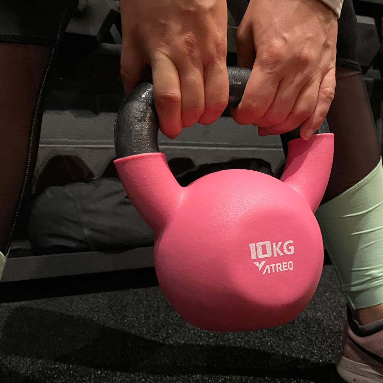 Hantle Kettlebell z neoprenu [każdy] • Świetny sprzęt do zastosowania we wszystkich programach fitness • Kodowane kolorami dla łatwiejszego rozpoznania wagi (14 kg)