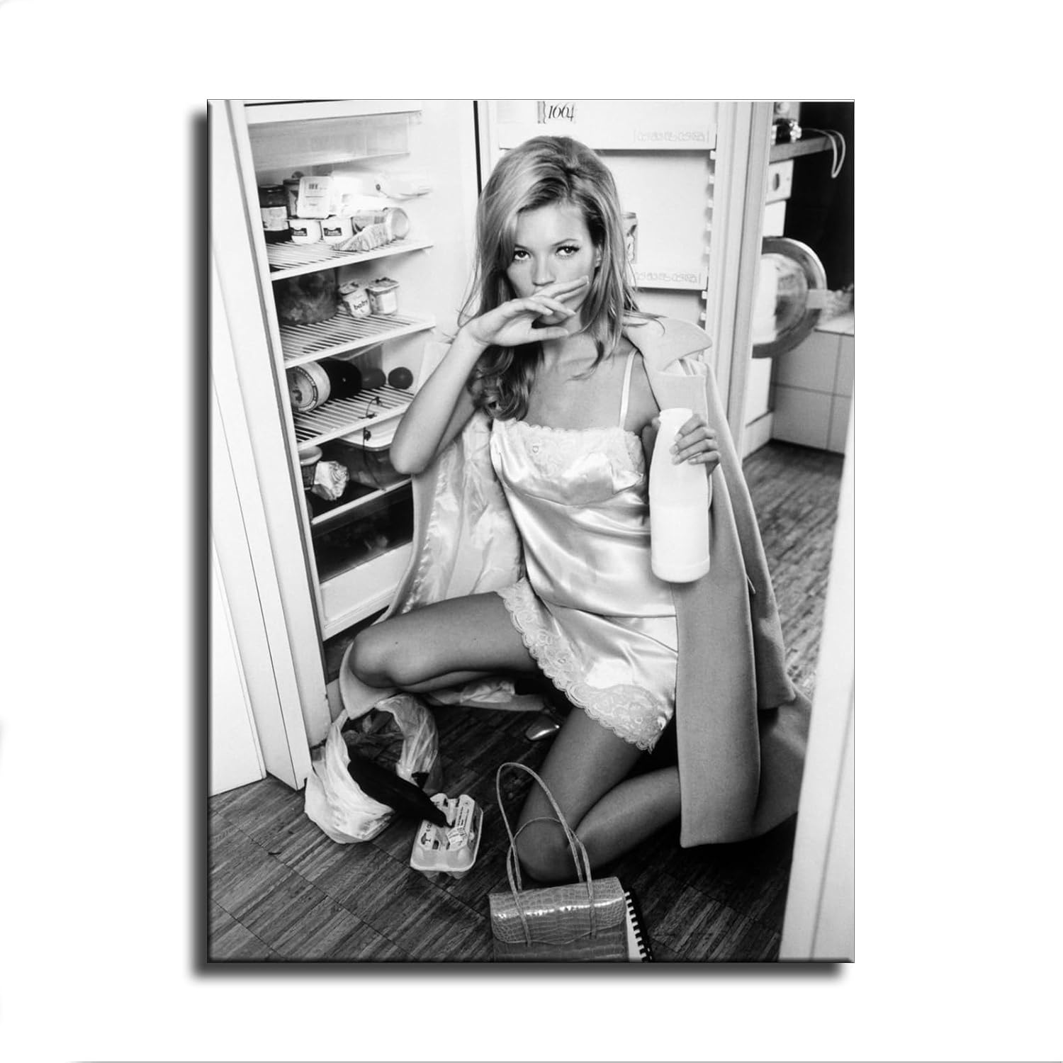 BoTizr Modern Black and White Fashionable Female Model Posters Room Aesthetics Canvas Prints Wall Art Eclectic Home Modern Artwork Living Room Bedroom Decor Gift (unframed,8x10inch) BoTizr Modern Black and White Fashionable Female Model Posters Room Aesthetics Canvas Prints Wall Art Eclectic Home Modern Artwork Living Room Bedroom Decor Gift (unframed,8x10inch)
