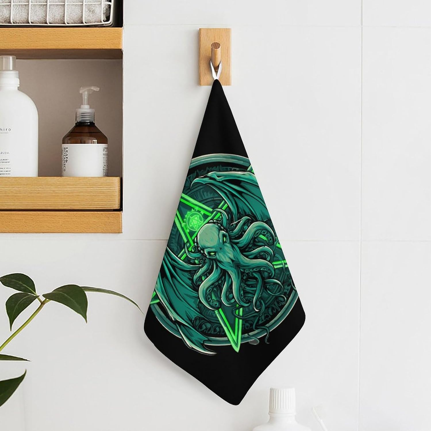 Magic Cthulhues Sea Monster Microfiber Hand Towels for Bathroom Soft Absorbent Bath Kitchen Towel with Hanging Loop 4PCS