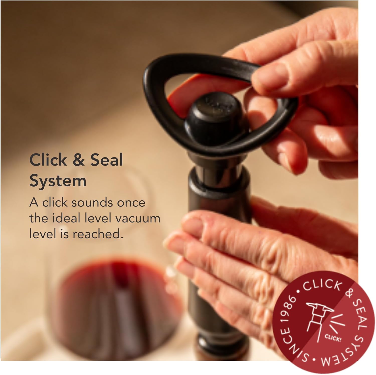 Vacu Vin Wine Saver Concerto - Black - 1 Pump 2 Stoppers - Wine Stoppers for Bottles with Vacuum Pump - Reusable - Made in the Netherlands