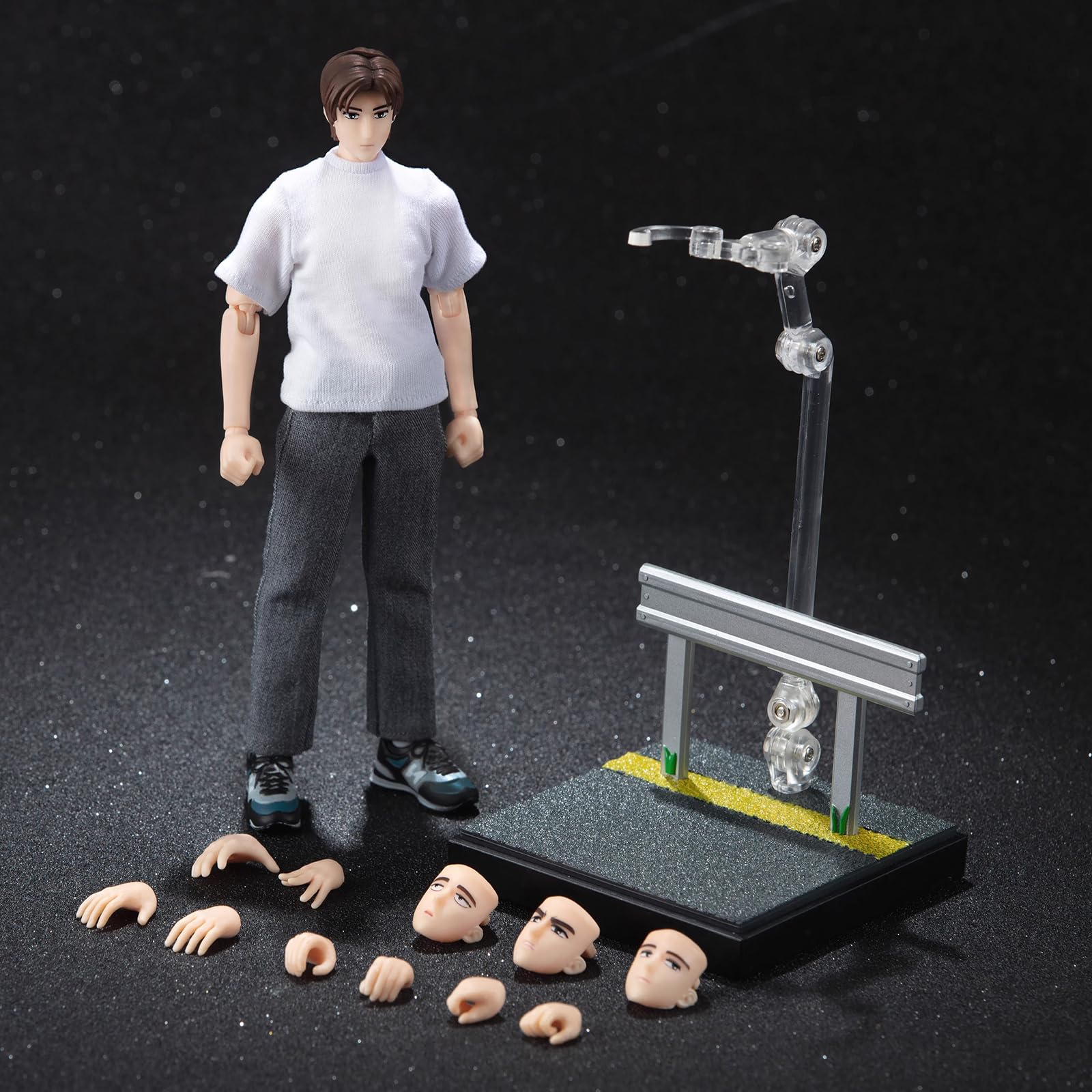 Amazon.co.jp: 頭文字 D 藤原拓海アクションフィギュア環境に優しい