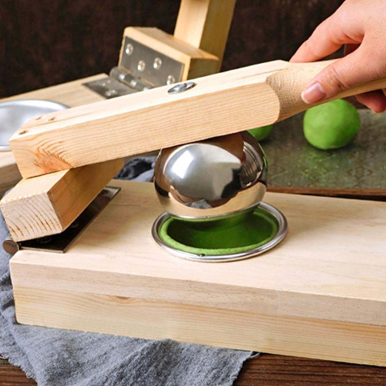 Dumpling Skin Artifact Dumplings Maker Dough Pressing Tool Manual Wrapper Making Mold Kitchen Accessory for Celebrations