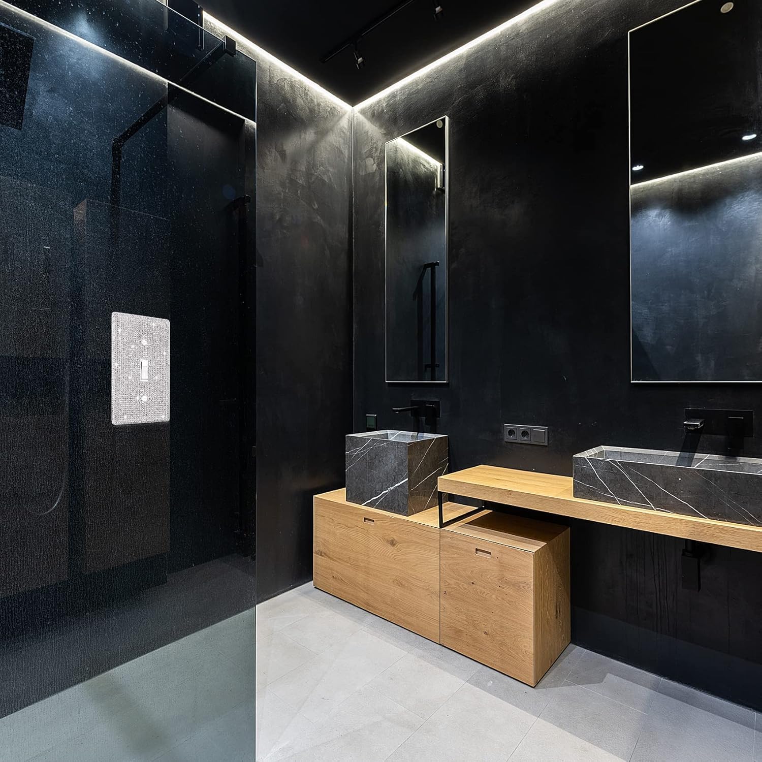 Wall Plate Light Switch Cover, Standard Size 4.50" x 2.76",Silver Rhinestones Bling Decorative Wall Plate Light Switch Outlet Cover for Bedroom Accessories Home Decor (Single Gang Toggle)