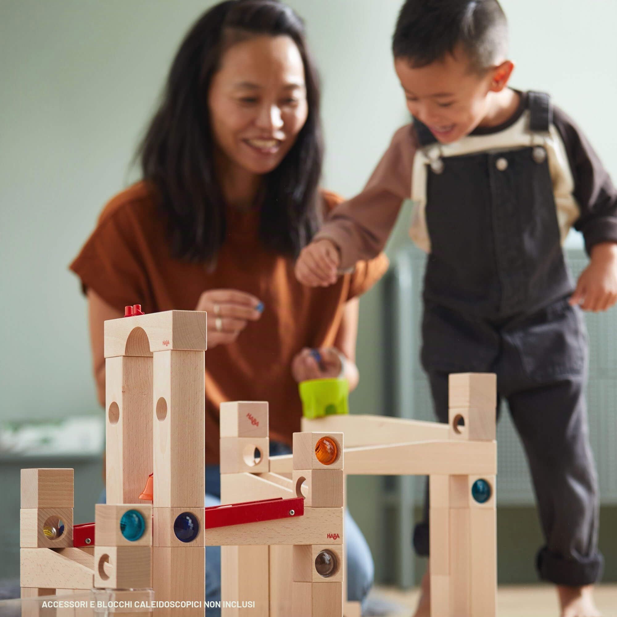 HABA 1136 Ball Track – Large basic pack- Large construction set with 42 beechwood pieces. Includes 6 glass marbles and a little bell. For ages 4 and Up (Made in Germany)