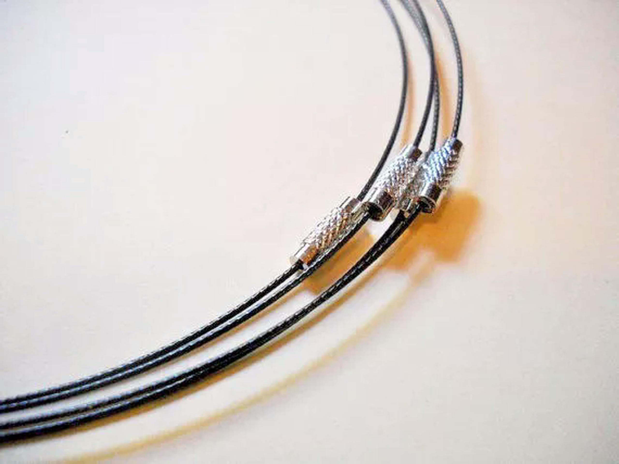100 cordini per Collana con Filo Nero, Chiusura a Vite, Girocollo in Acciaio, 17" Fili per Il Collo, sfusi-Default