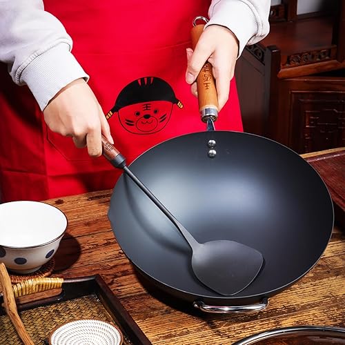Miniatura 6 de WANGYUANJI Wok de hierro fundido con fondo redondo de 12.5 pulgadas con espátula de hierro tradicional