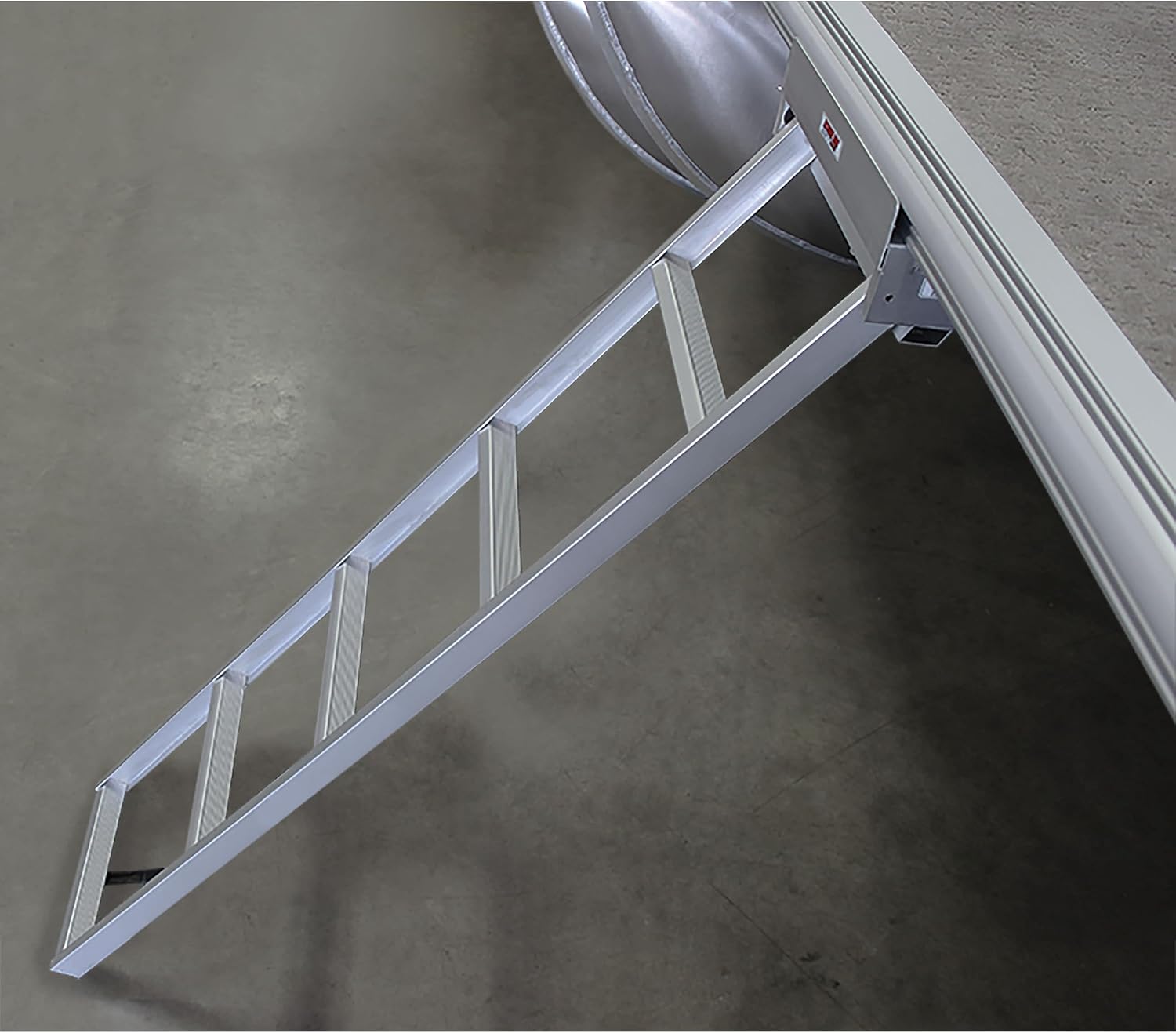 Extreme Max 3005.3430 Undermount Pontoon Ladder - 5-Step