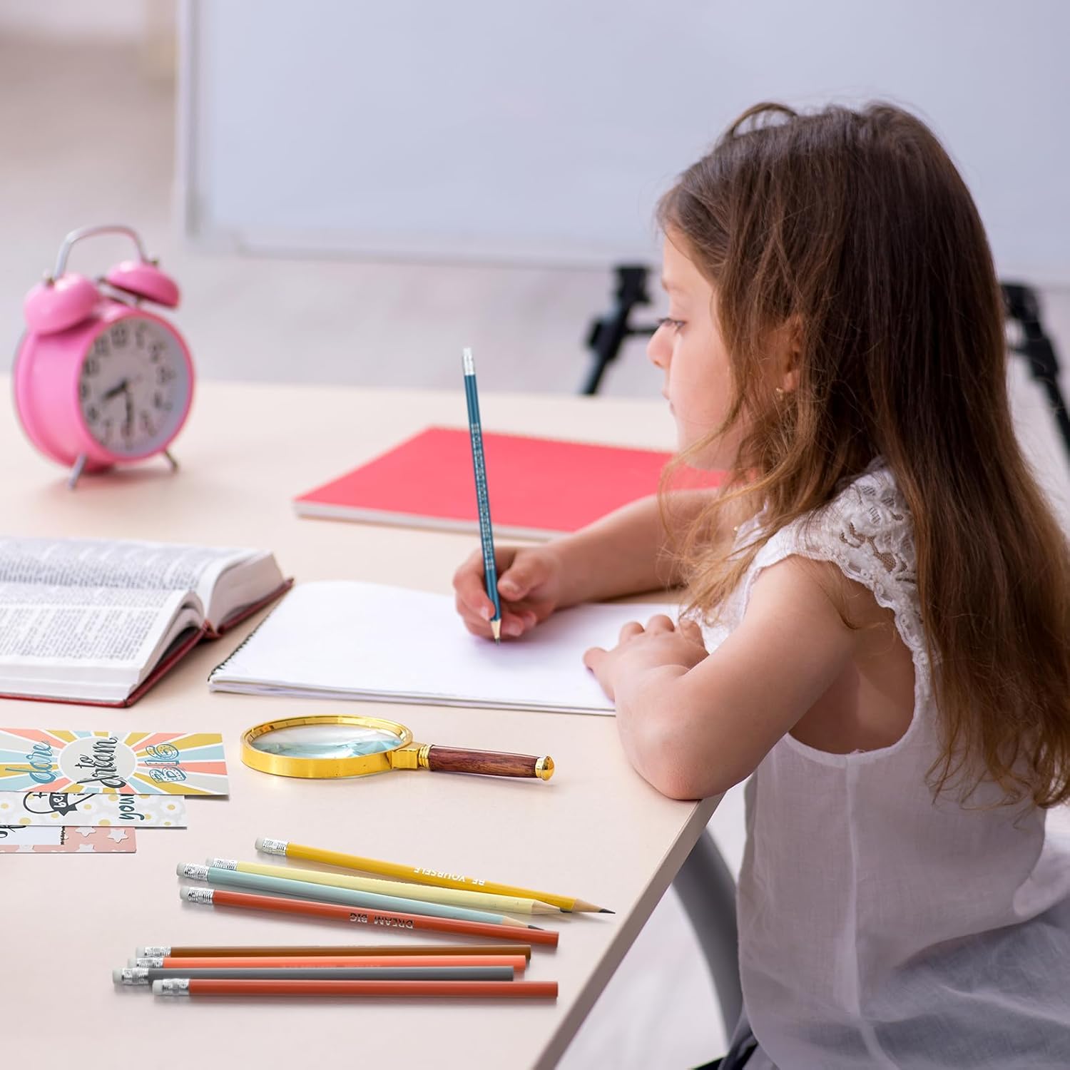 インスピレーションを与える鉛筆ブックマーク240本。120本セット。先生からの新学期の学生へのギフト。ボーホーモチベーションを高める