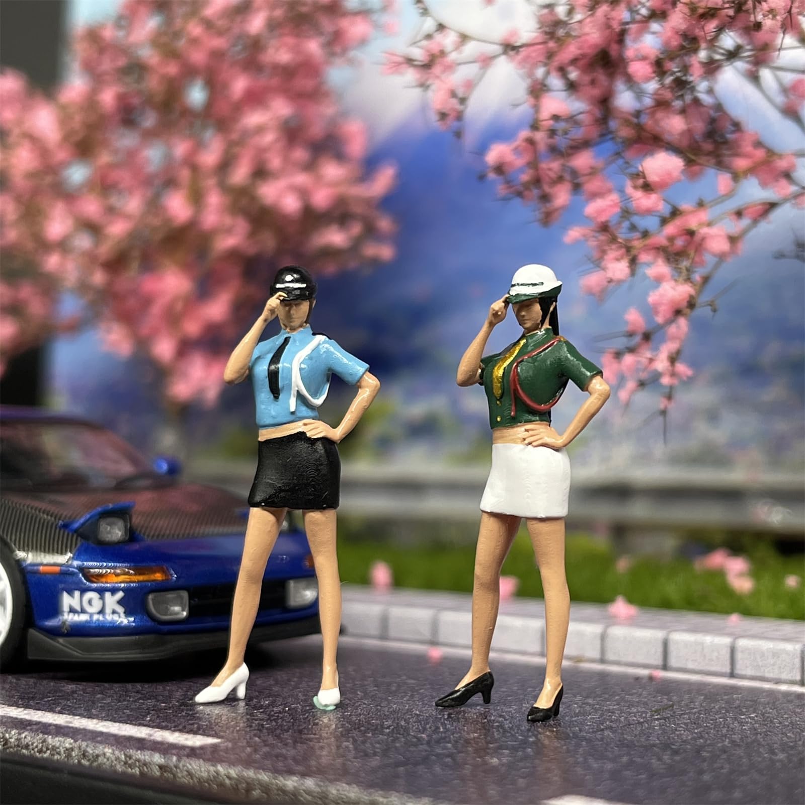 1/64フィギュア　ミニスカ女性警察官セット(2体) Amazon.co.jp: 1/64 Scale Figure 絶妙な婦人警官モデルレジン