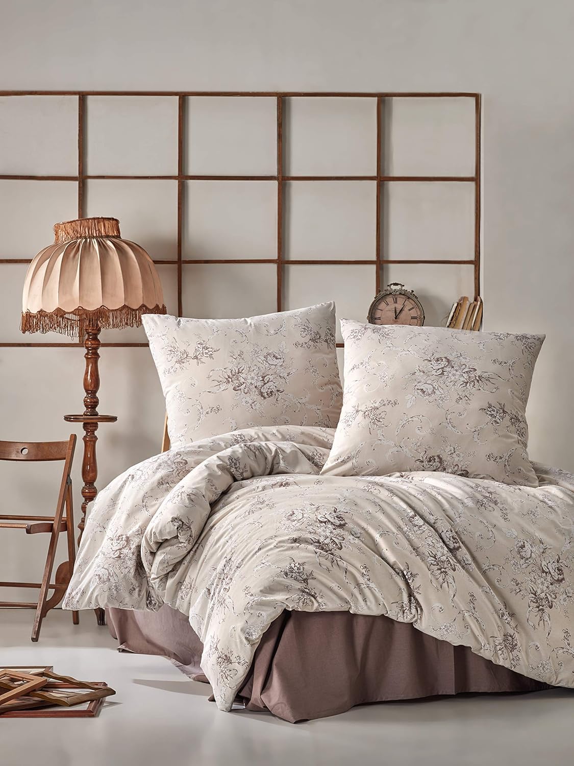 ZIRVEHOME Bettwäsche 155x220 beige 2 teilig Set kuschelig weiche Bettbezug Braun Geblümt 100% Baumwolle Bettgarnitur mit Weißem Blattmuster, Este V1