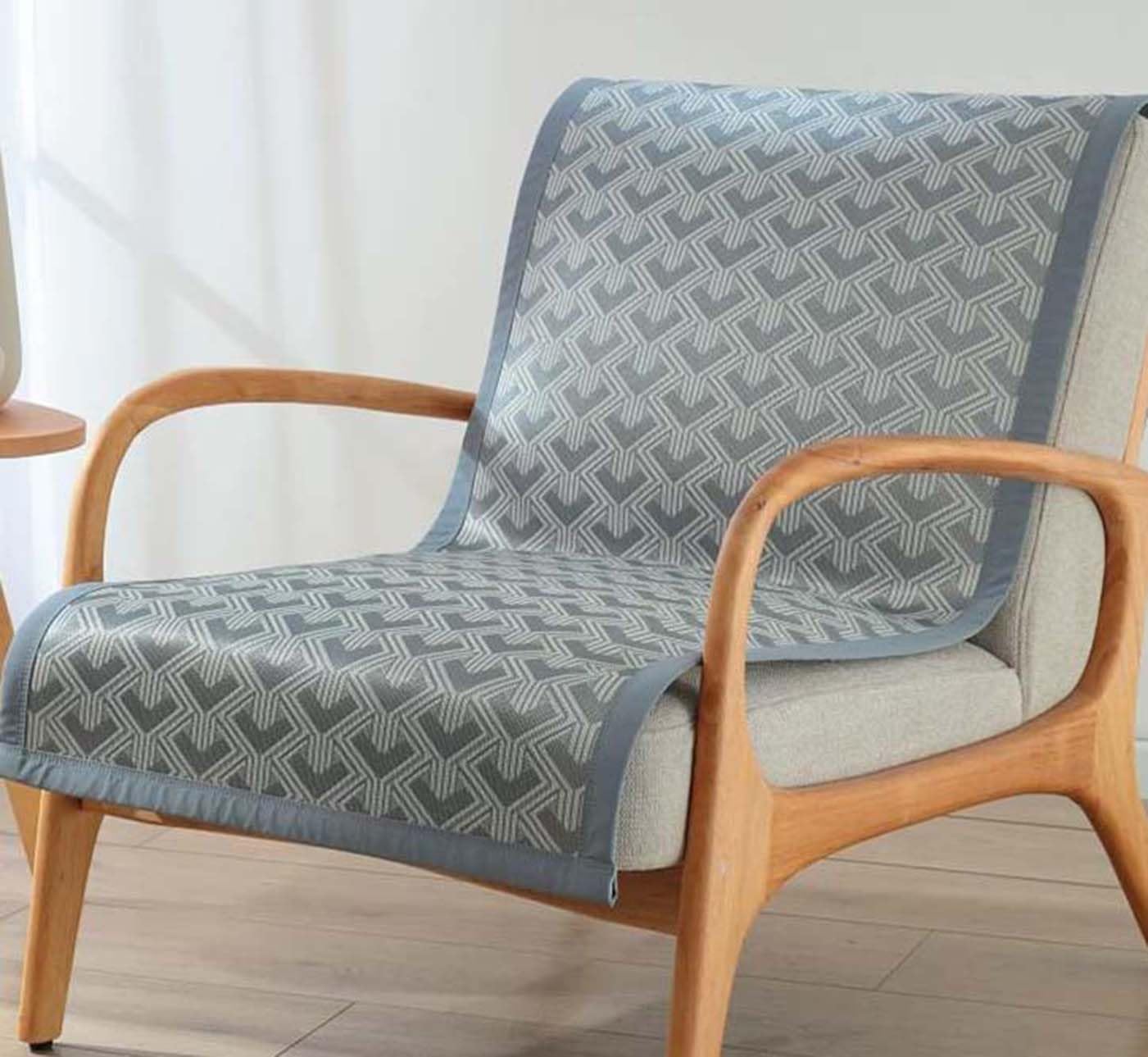 Coussin de canapé en rotin de soie glacée pour savourer un moment de fraîcheur pure