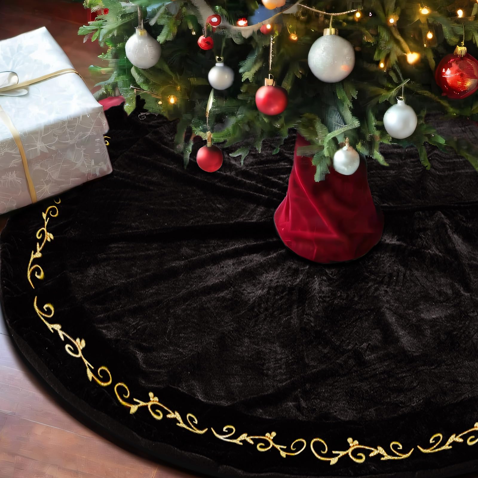 HyDren 84 inch Velvet Christmas Black Tree Skirt (Classical Style)