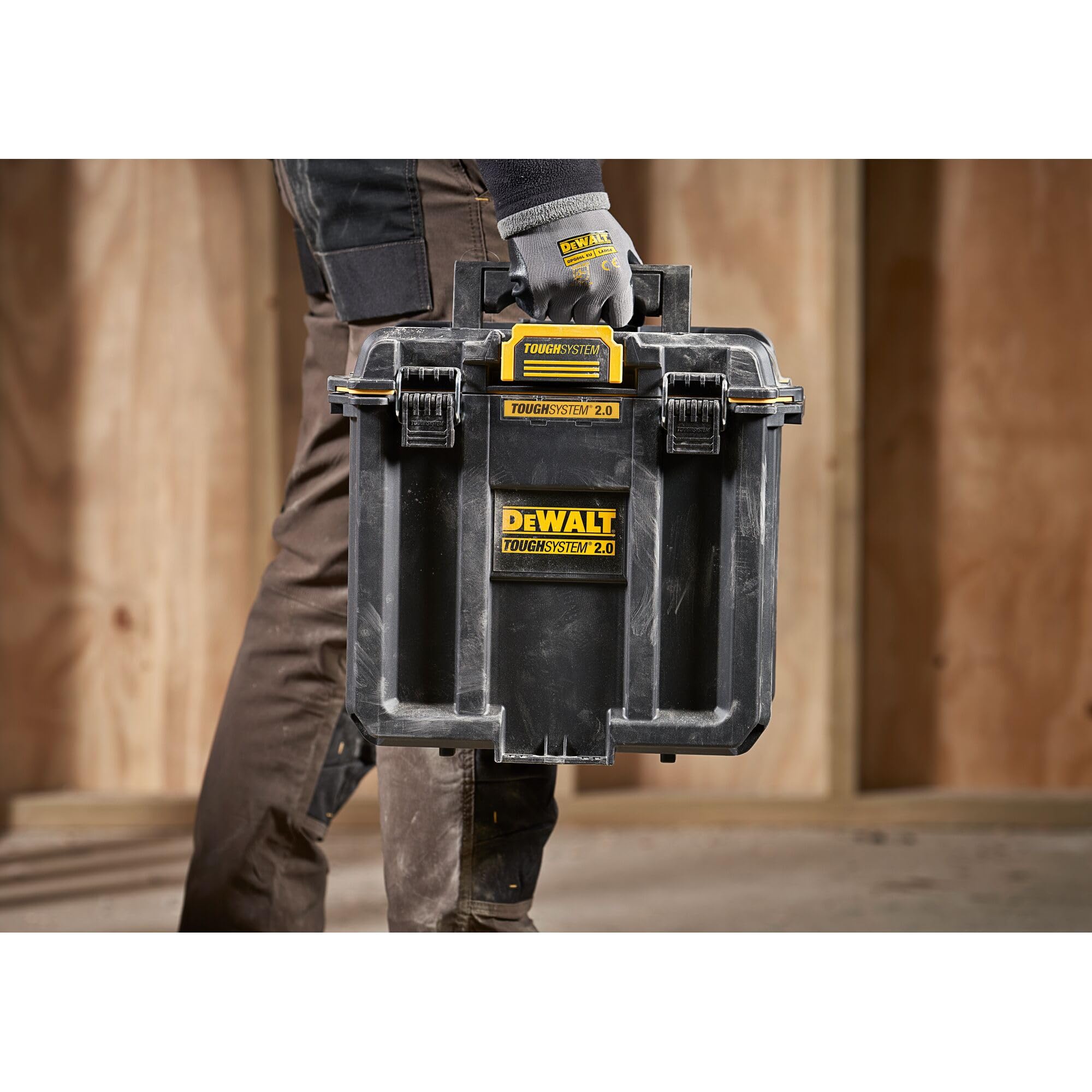 DEWALT TOUGHSYSTEM 2.0 Caja de herramientas compacta y duradera con separadores extraíbles (DWST08035)