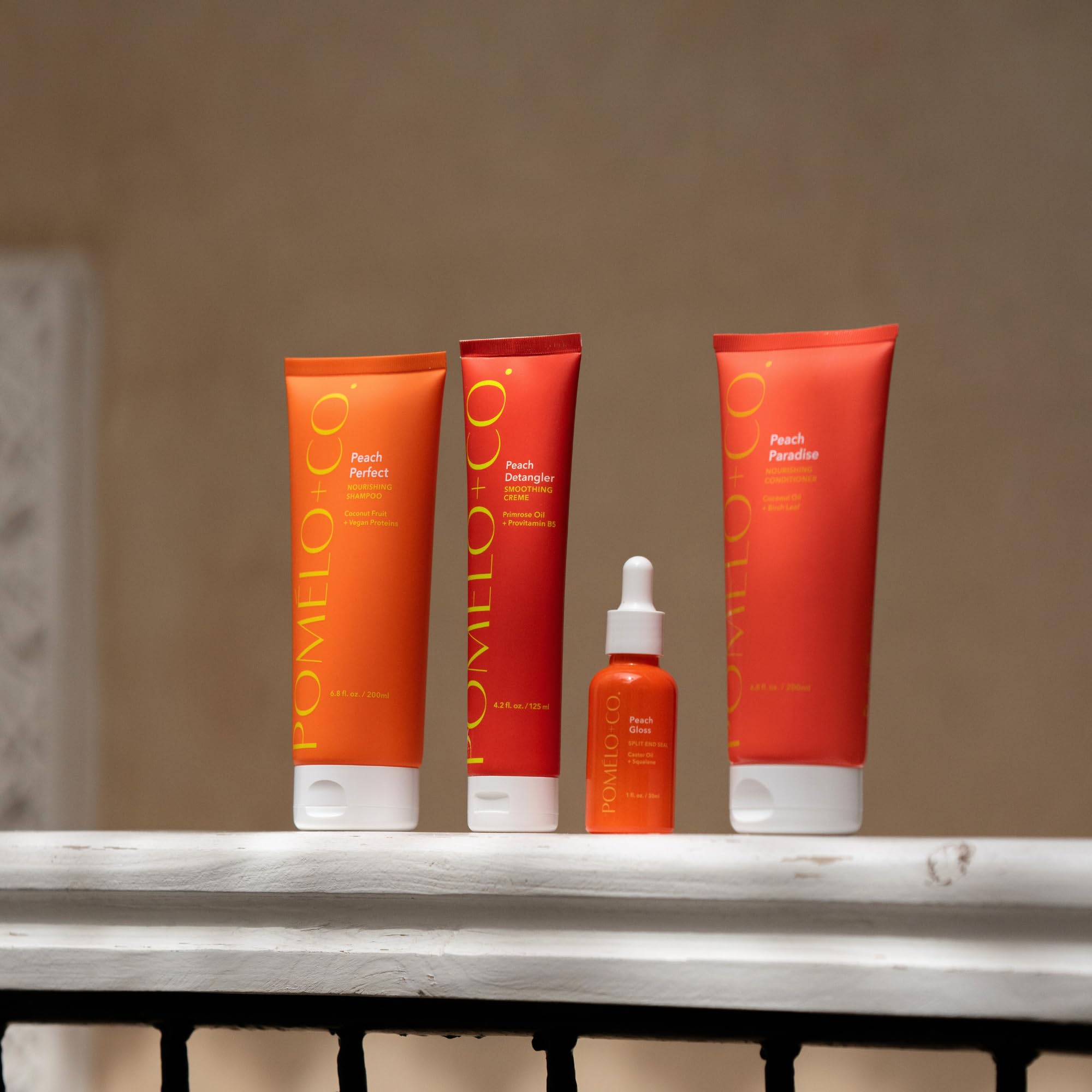 Pomélo+Co. Peach Routine Set - Haarmaske Shampoo Conditioner und Gloss | Feuchtigkeitsspendende Haarkur zur Splissversiegelung - veganes Haarpflege Paket für trockenes und geschädigtes Haar