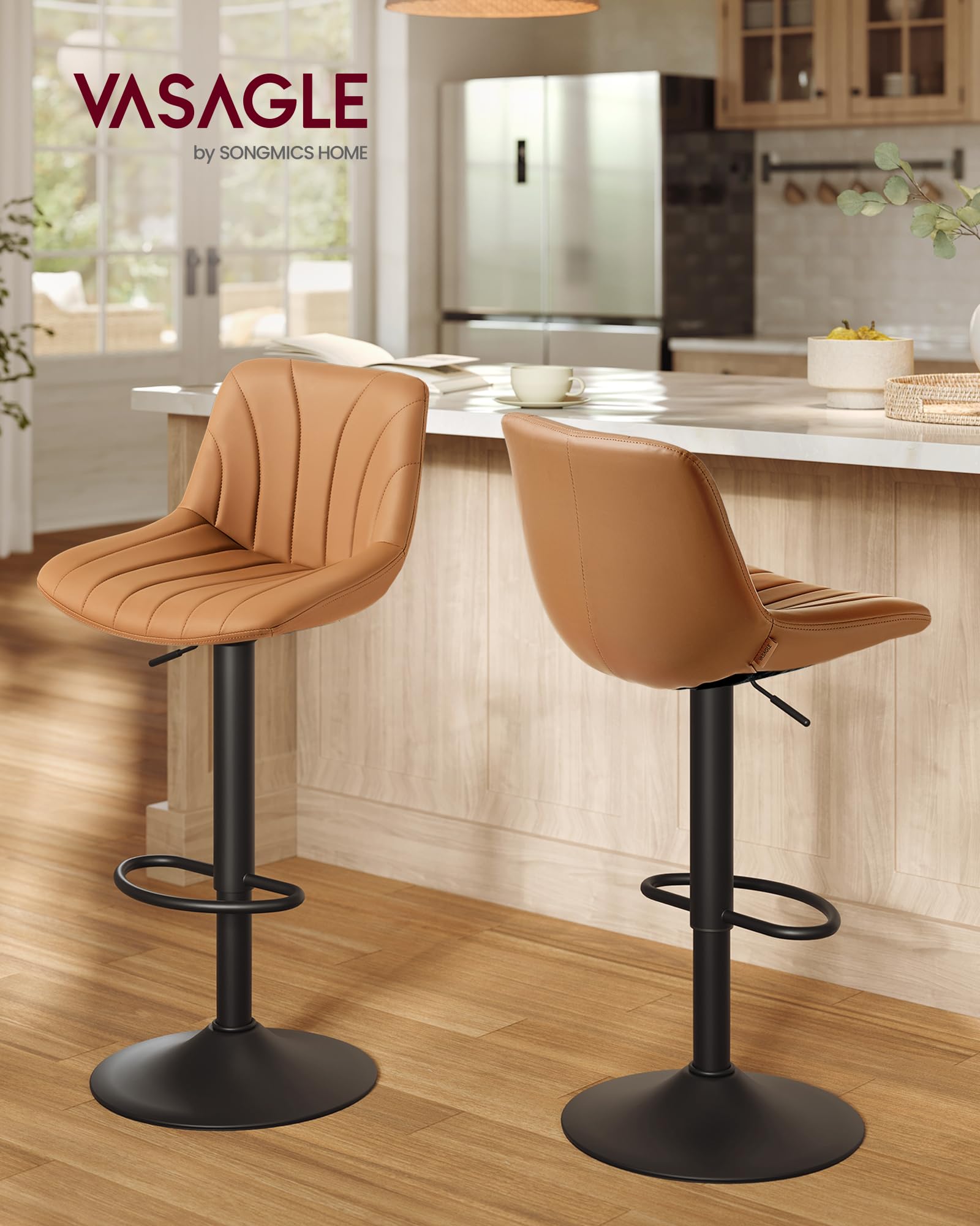 VASAGLE Taburetes de Bar, con Respaldo, Sillas de Bar de Altura Ajustable, Giro de 360°, Reposapiés de Metal, para Comedor y Cocina, PU, Juego de 2, Marrón Caramelo LJB181KN01