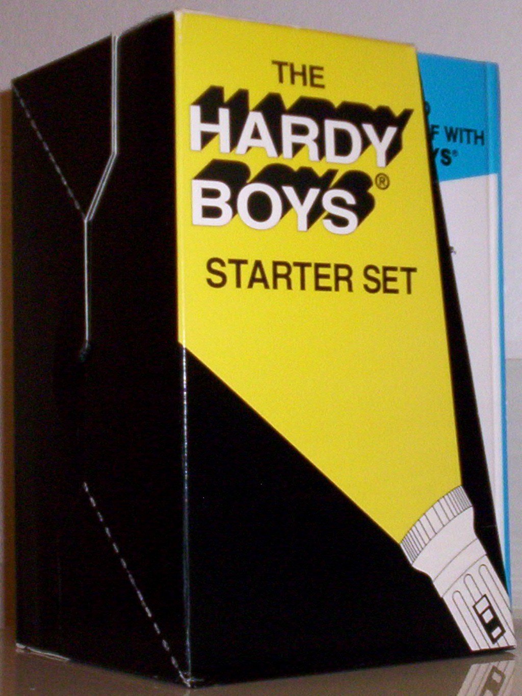 Hardy Boys Starter Set (The Tower Treasure / The House on the Cliff / The Secret of the Old Mill / The Missing Chums / Hunting for Hidden Gold / The Shore Road Mystery)