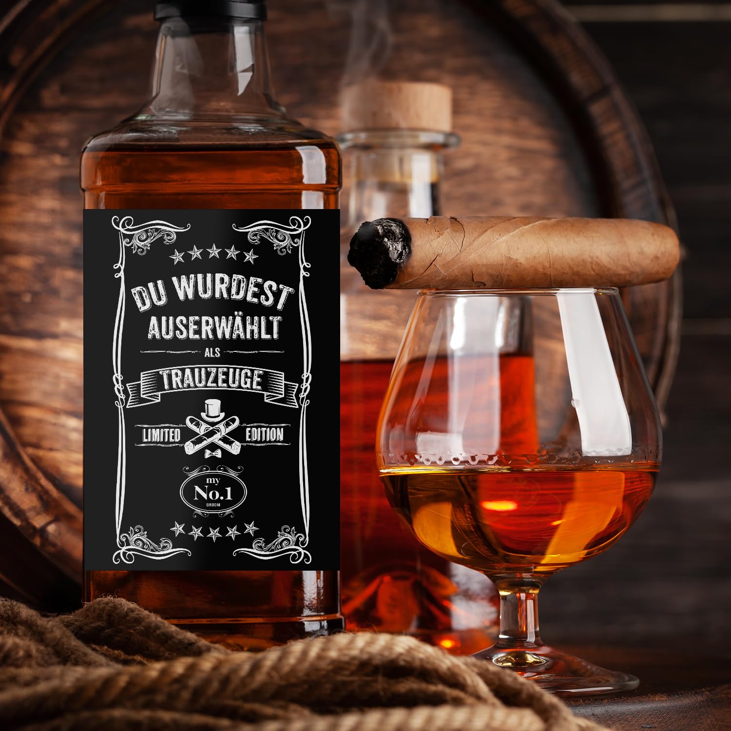 Funke & Brand Etiqueta para botella padrino: ¿Quieres ser mi padrino? - Opaca, autoadhesiva, apta para botellas de whisky - Regalo para tu padrino de boda! - Etiqueta, pegatinas, pegamento