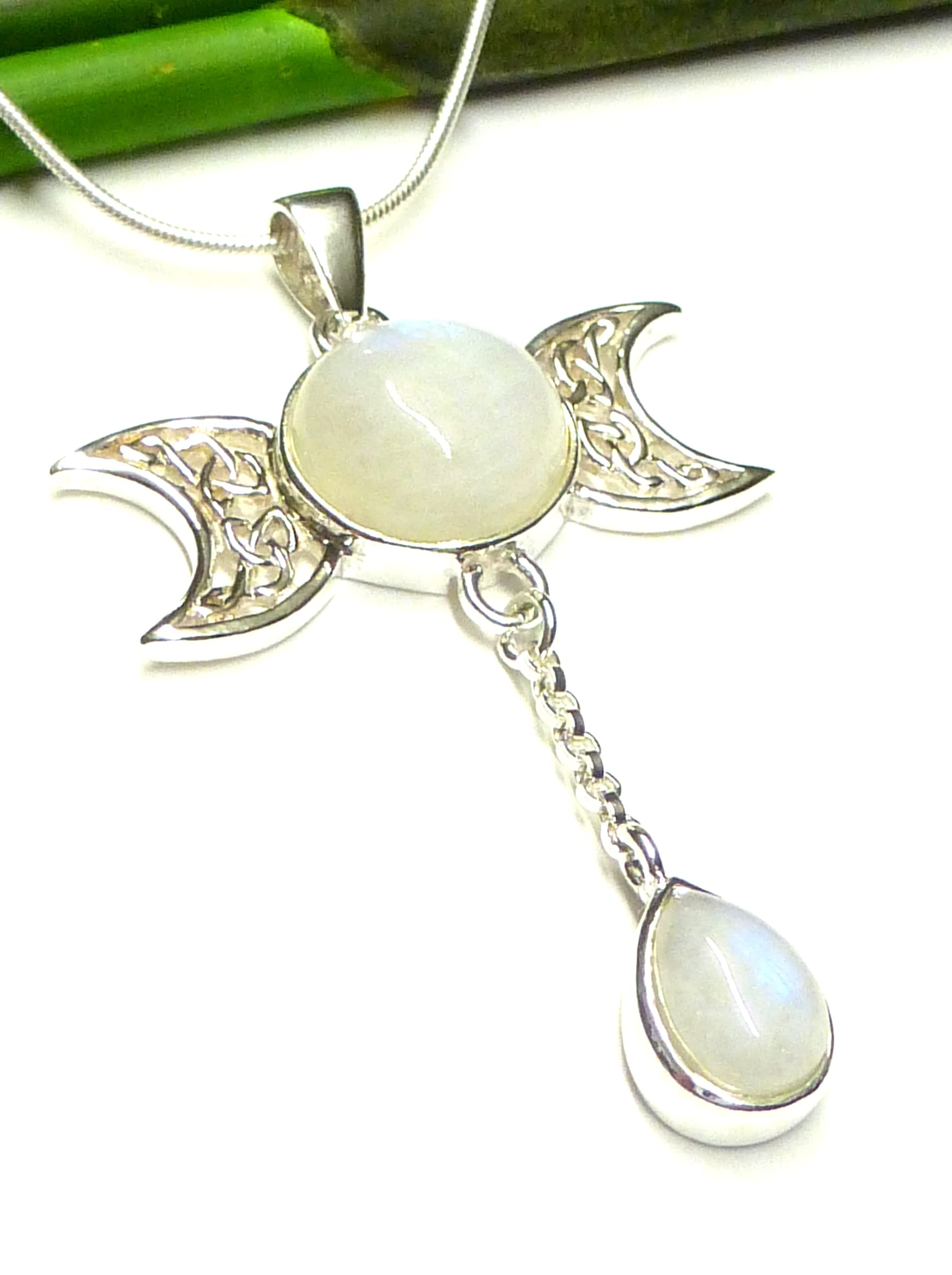 Mond Anhänger aus Sterlingsilber mit echtem Mondstein, Motiv Kraft des Mondes, Schutzsymbol, schmuck Damen