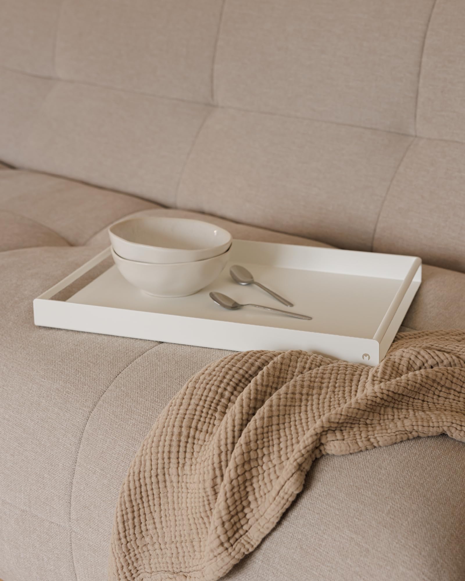 Metallbude Serviertablett DAVA – Minimalistisches Tablett In Cashew, 45x30x4 Cm