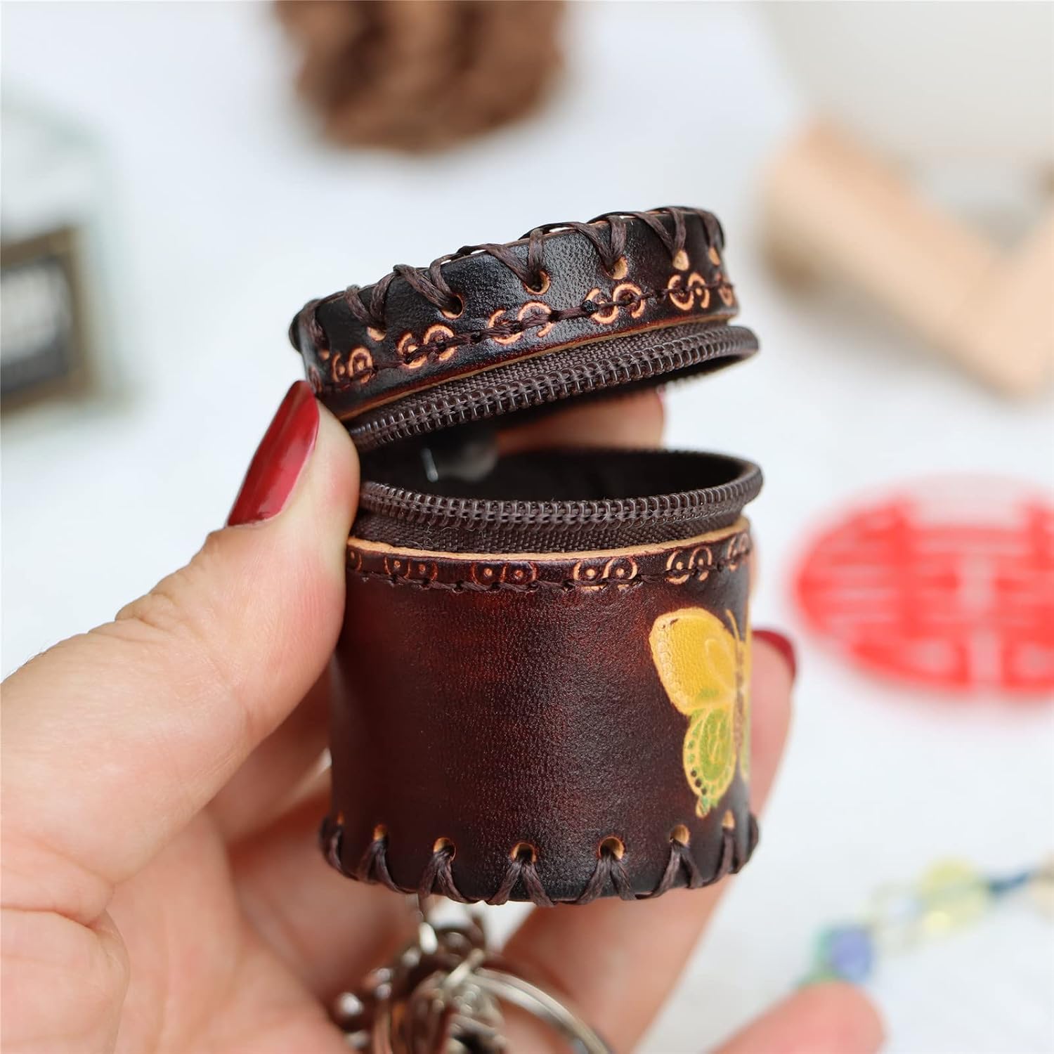 Handmade mini leather bucket bag pendant jewelry box jewelry classification storage box change storage bag personalized bag pendant(brown)