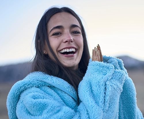 Miniatura 5 de Tiny Hands - Juguetes novedosos de 4.5 pulgadas | Bronceado izquierdo y derecho + mano del dedo medio | Marionetas de plástico con palos de sujeción