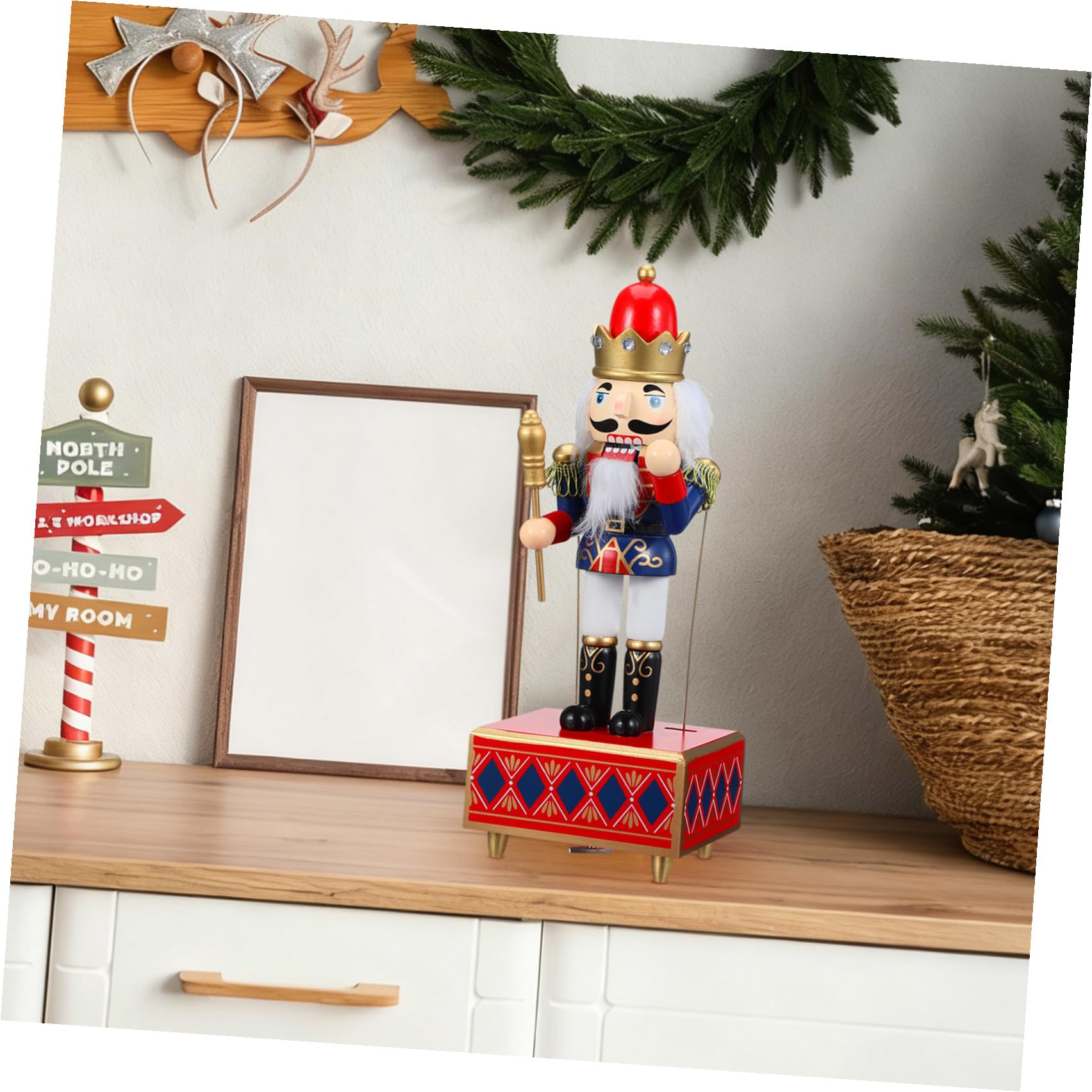 DOITOOL Boîte à Musique Jouant Musique Casse-Noisette Délicate en Bois pour Décoration de Table ou Armoire