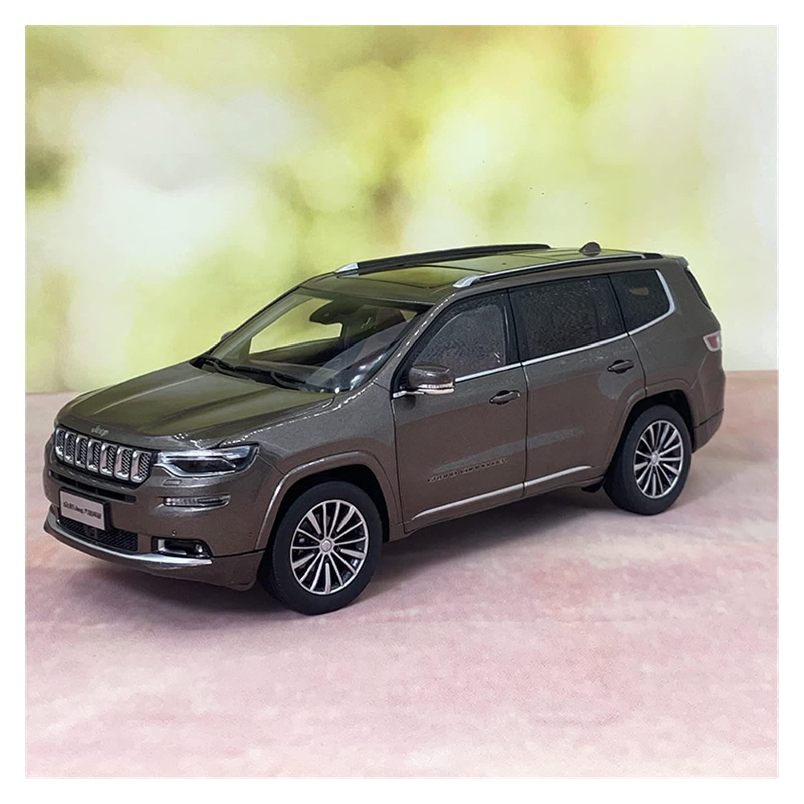 Amazon | ミニカー スケールモデルカー 1:18ジープコマンダー用SUV