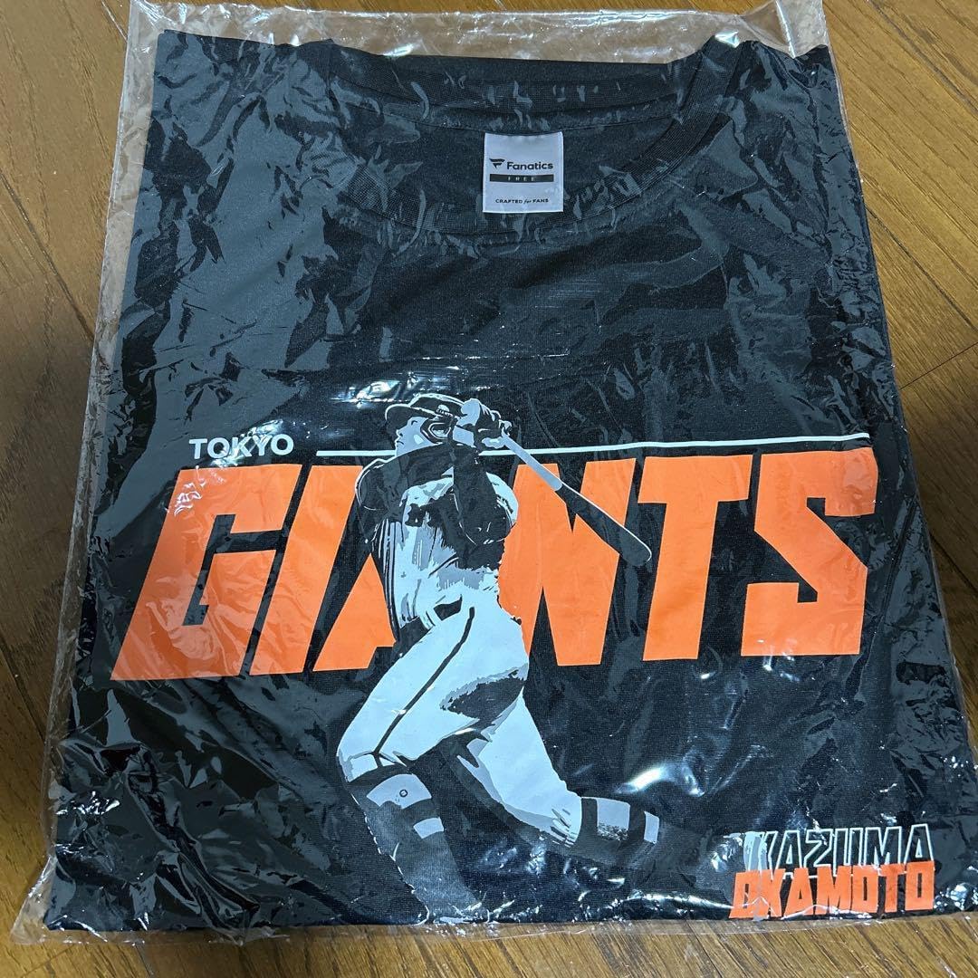 読売ジャイアンツ 岡本和真選手オリジナルTシャツ 金色レア 4/11 FC