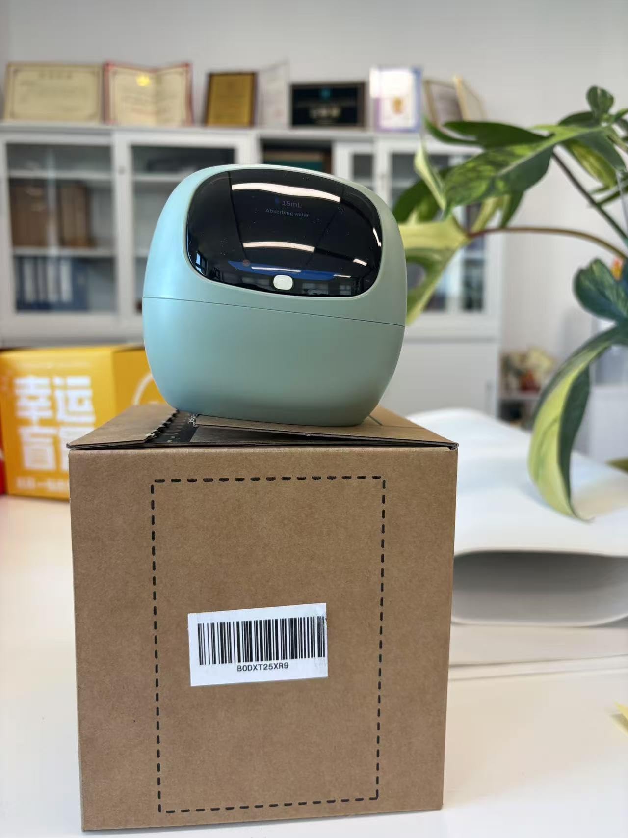 PLANTSIO Maceta inteligente de hiedra para decoración del hogar, plantas, compañera, configuración ordenada de escritorio, regalo, maceta para mascotas, guía robótica para el cuidado de plantas con