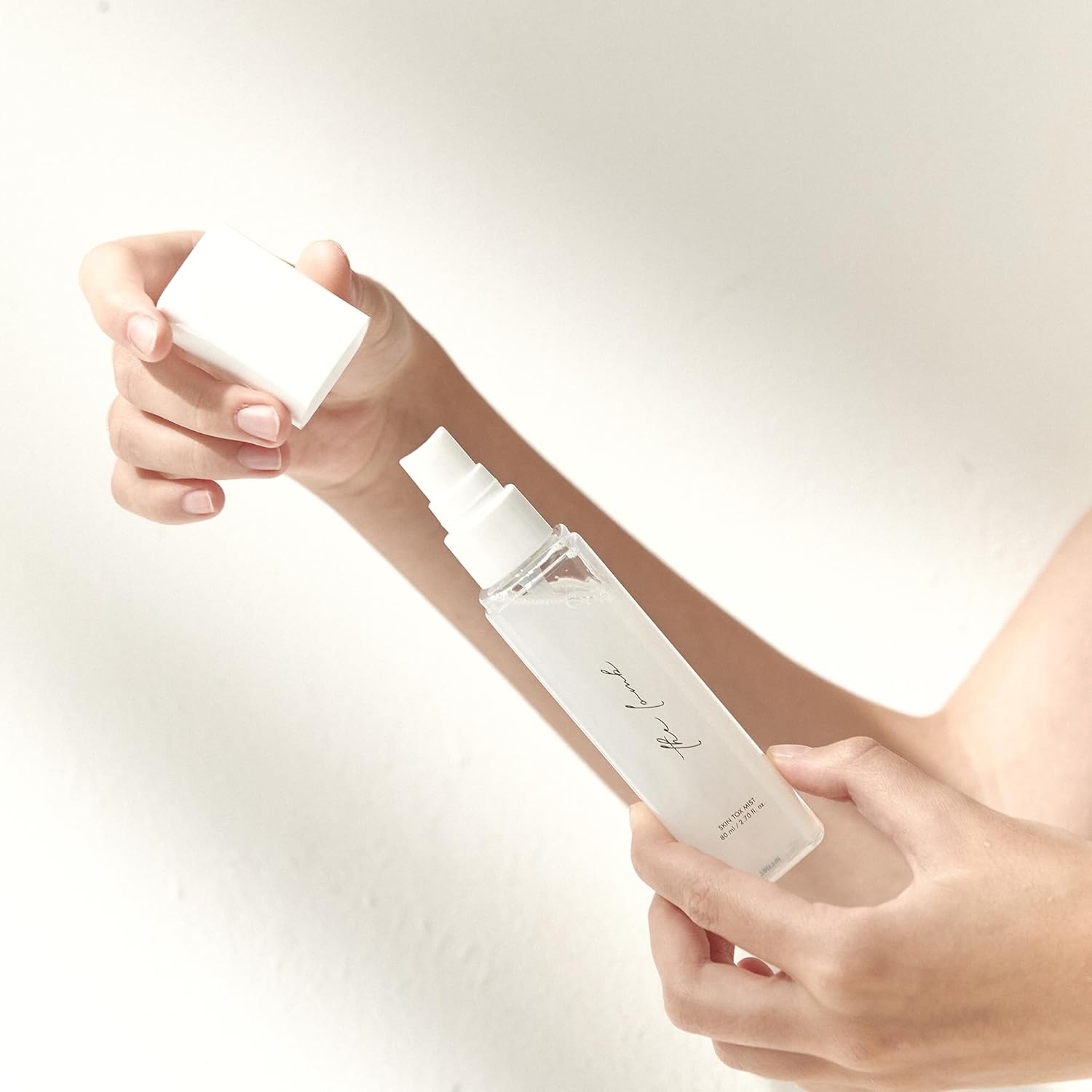 Skin Tox Mist - Korean Face Mist with Ceramide Liquid Crystals for Radiant Glass Skin - Moisturizing & Soothing Facial Spray for Daily Glow, Shining Like a Pearl, 2.70 fl. oz. - Image 7