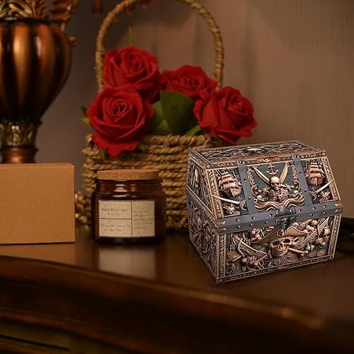 Miniatura 7 de PETCEE Caja del tesoro de calavera pirata, 9 x 9.3 x 8 pulgadas, gran cofre del tesoro pirata para el aula, caja de tesoros de Navidad, recompensas,