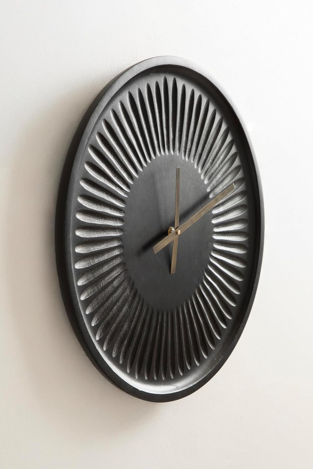 Kate and Laurel Grear Modern Numberless Round Wall Clock, 17 Inch Diameter, Black, Decorative Minimal Wood Clock for Bedroom, Entryway, or Living Room Decor