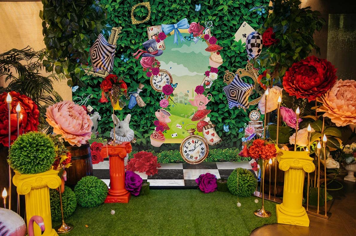 TENCOW Wonderland Tea Party Backdrop Green Leaves Checkerboard Rabbit Wonderland Photography Background Little Princess Girls Kids Baby Shower Birthday Party Decorations Supplies (8X6FT(94X70inch
