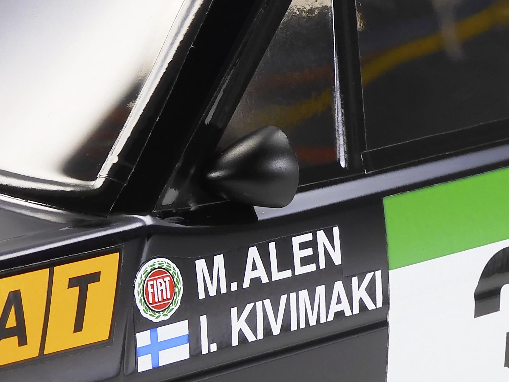 Tamiya 47494 1:10 RC FIAT 131 Abarth de Lackiert MF-01X - Radio