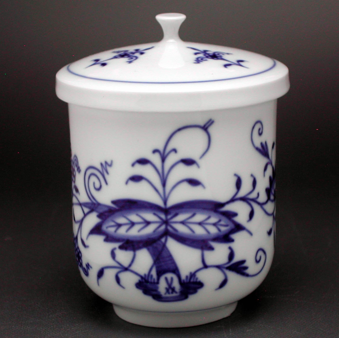 定価66,000円　マイセン ブルーオニオン 蓋付湯呑Meissen マイセン 蓋付湯呑み(小) 容量約180ml 「ブルーオニオン」 プレゼント