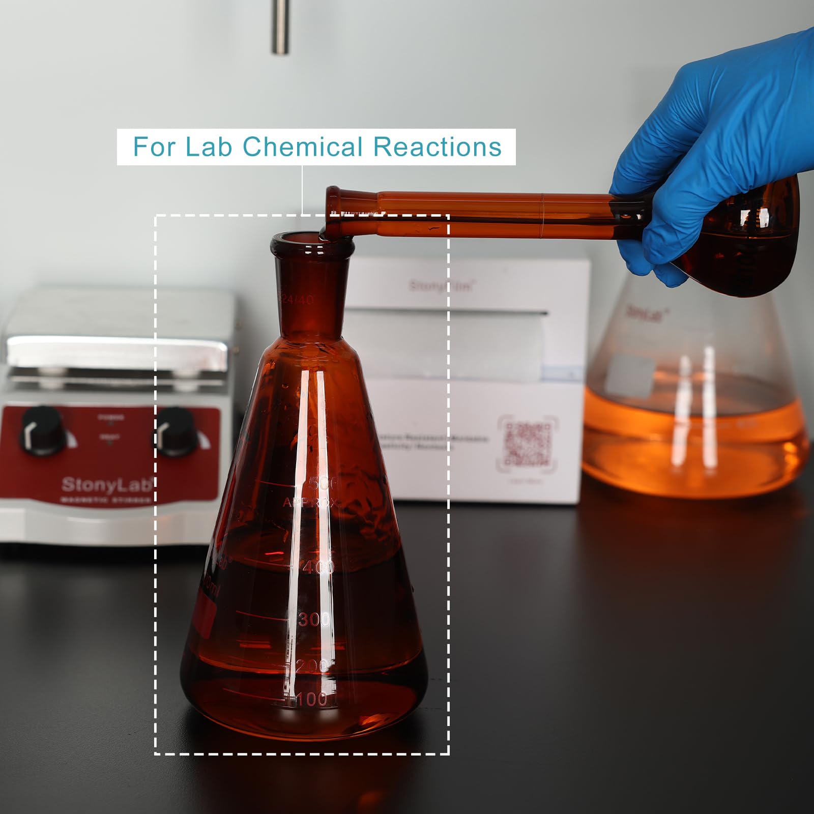 stonylab Matraz Erlenmeyer Ámbar con Junta Externa Cónica Estándar 24/40, Vidrio Borosilicato, Matraz de Pared Gruesa, 500 ml, Ideal para Mezclas, Calentamiento y Experimentos de Laboratorio