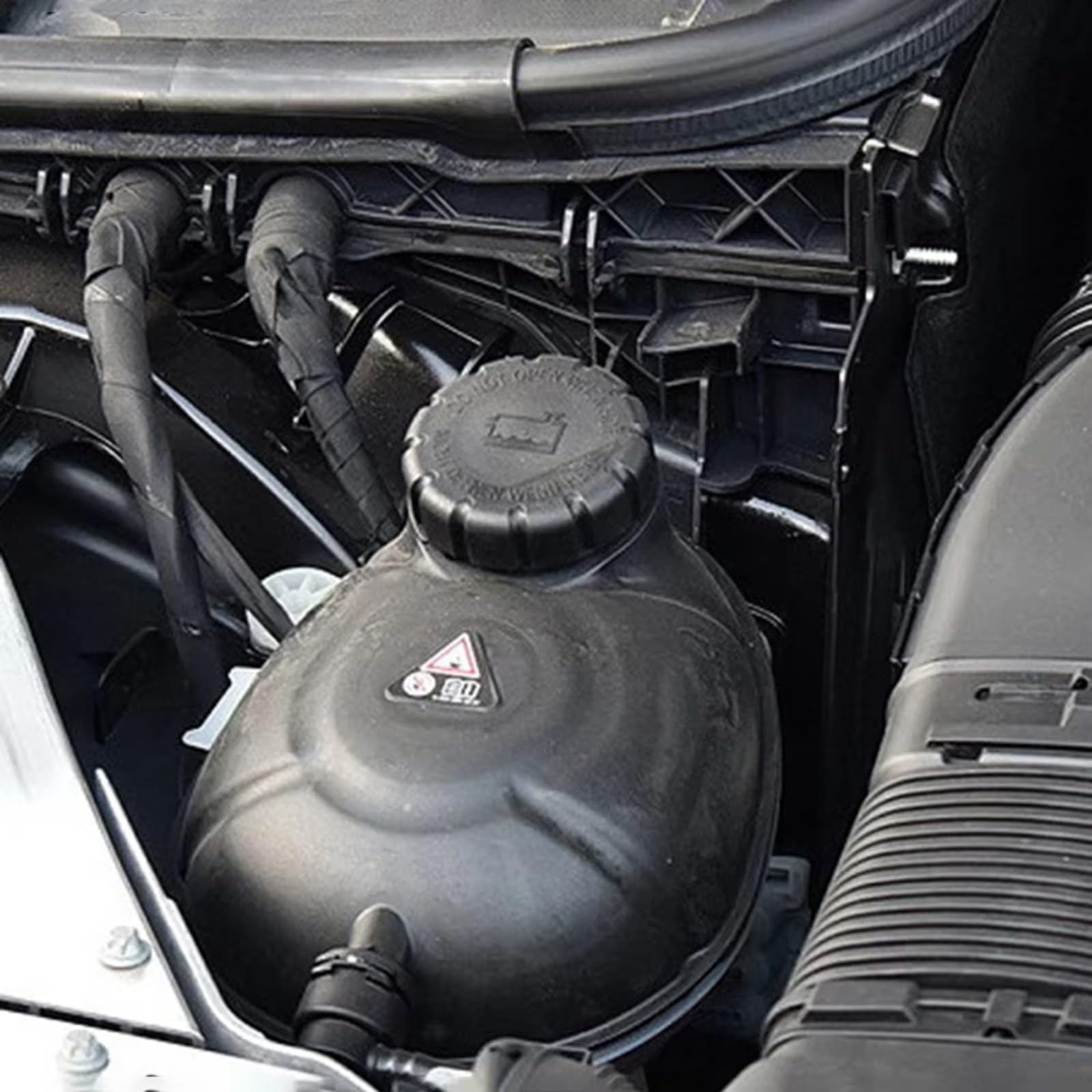 Compatible con Benz para CLA SLK GLA GLE Clase 2105010615 Tapa del depósito de expansión del refrigerante del radiador del Coche