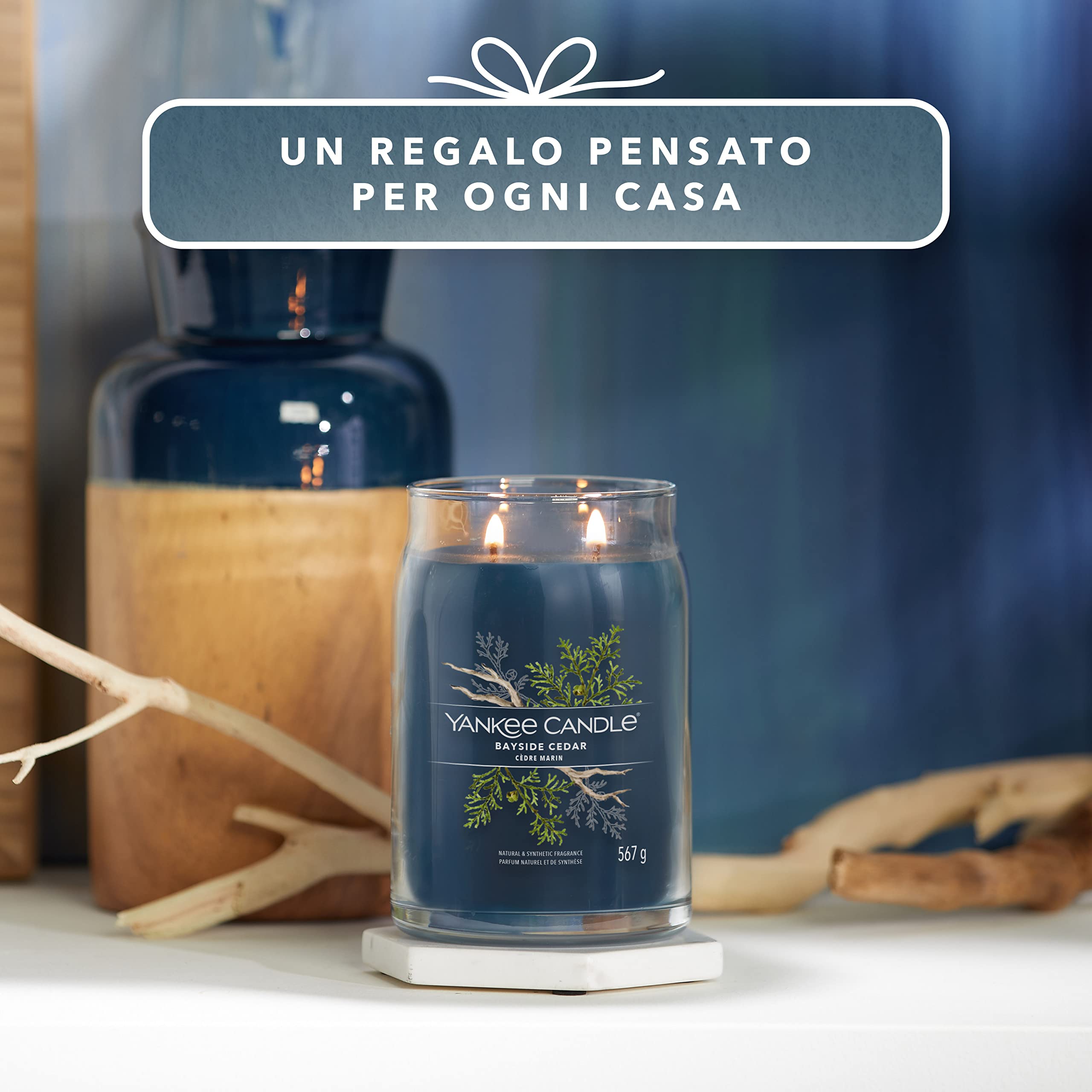 Yankee Candle Signature Candela Profumata, Cedro Lungo La Costa in Giara Grande, Candele di Miscela di Cera di Soia Lunga Durata, Regalo per le Donne