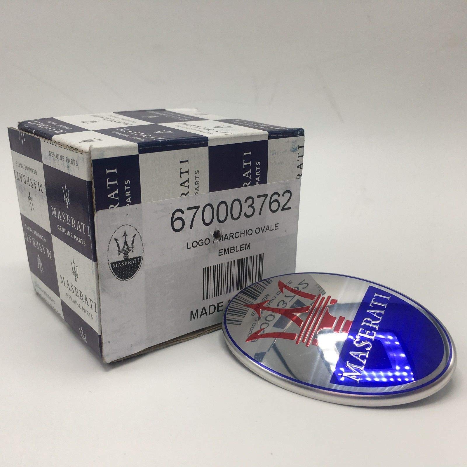 | マセラティ マセラティのエンブレムの特徴や由来を徹底解説！｜中古車の マセラティ純正 フロントノーズエンブレム 輸入 マセラティ/Maseratiマーク フロントエンブレム #67575600 (純正/新品) クアトロポルテ前期用