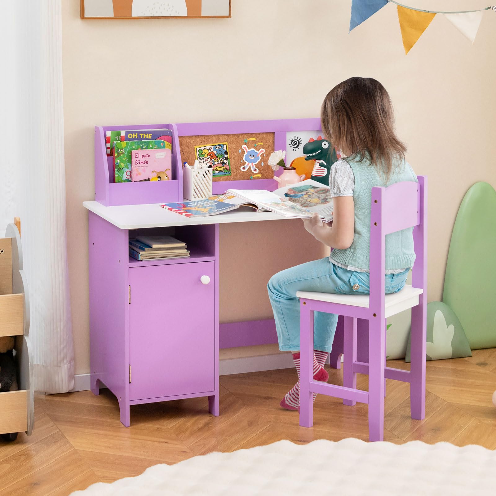 COSTWAY Scrivania per Bambini con Sedia, Set Tavolo e Sedia con Lavagna, Pennarello, Armadietto e Bacheca, Postazione Computer per Studenti e Tavolo da Scrittura per 3+ Anni (Viola)